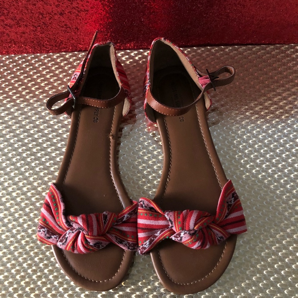 Knot tie Sandals